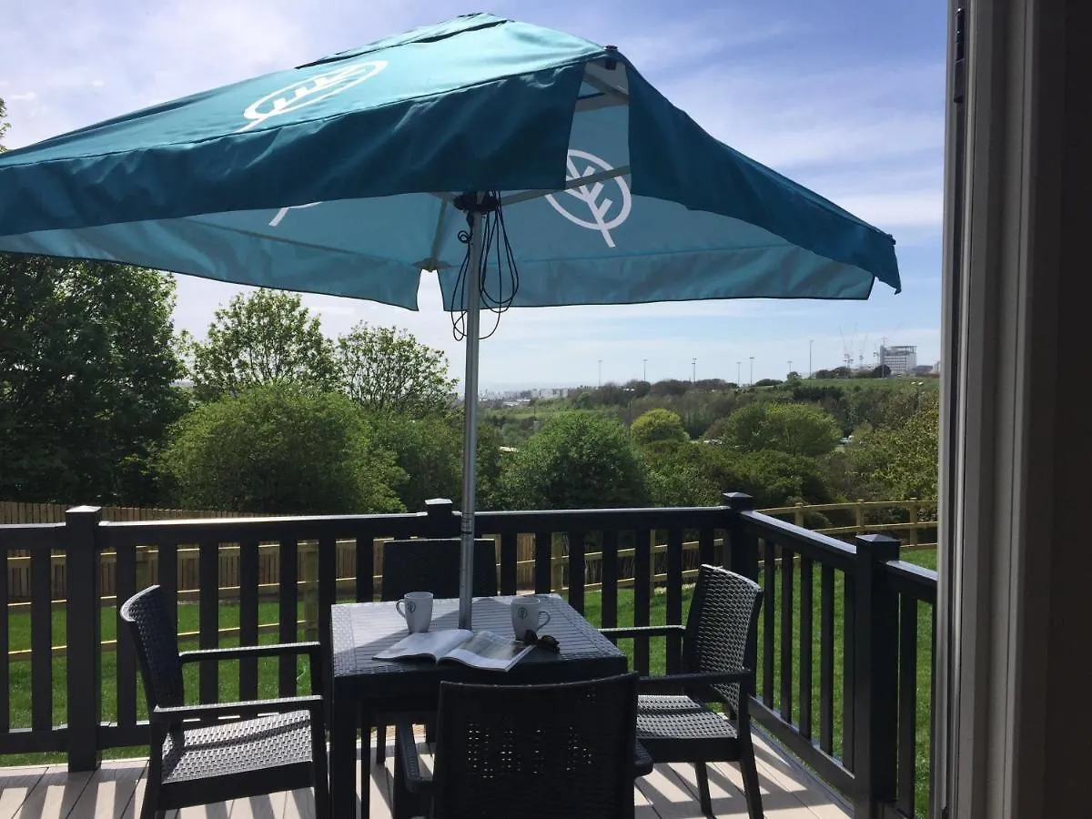 Brighton Experience Freedom Glamping Villa Chalet